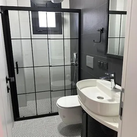 Venezia 4 Bedrooms 빌라 페티예